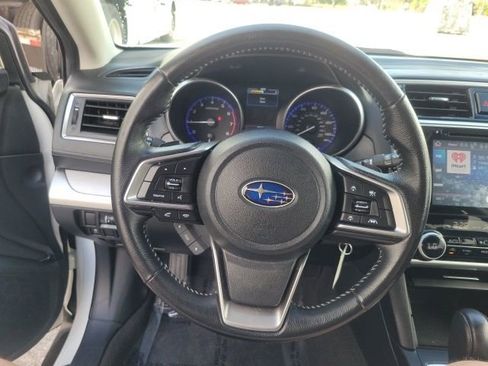 Used 2019 Subaru Outback 2.5i Premium AWD/4WD image 21