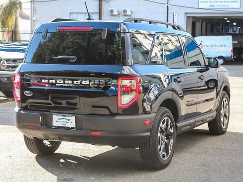 New 2023 Ford Bronco Sport Outer Banks w/ Tech Package AWD/4WD image 8