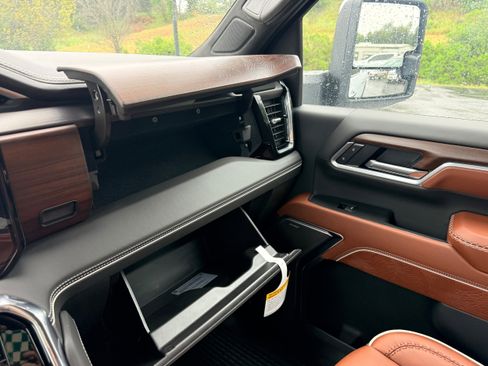 New 2026 GMC Sierra 2500 Denali Ultimate w/ Max Trailering Package image 23