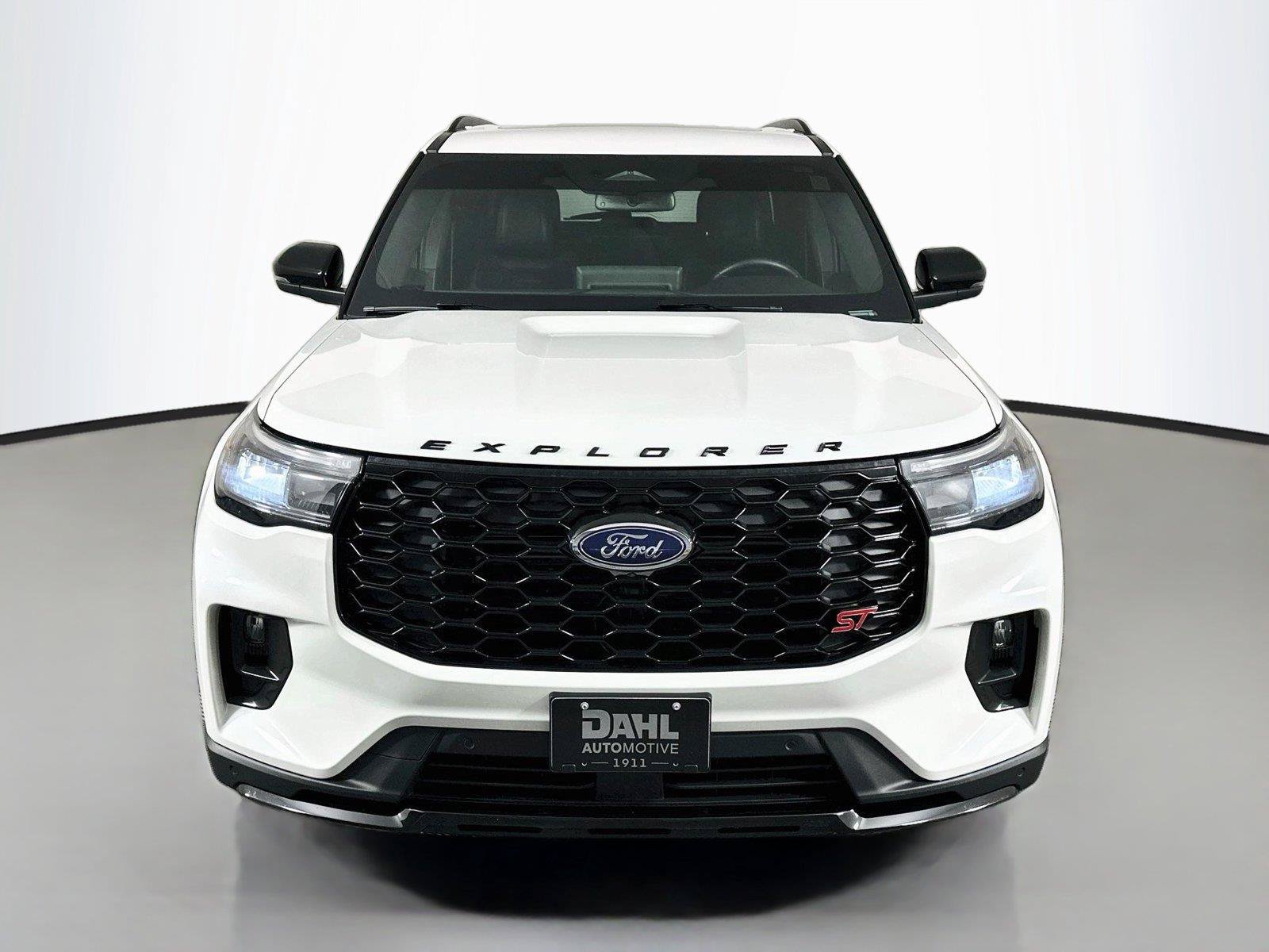 Used 2025 Ford Explorer ST w/ Sun And Sound Package AWD/4WD image 3