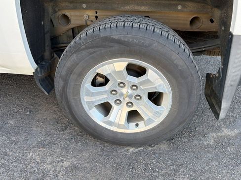 Used 2018 Chevrolet Silverado 1500 LT w/ All Star Edition image 7