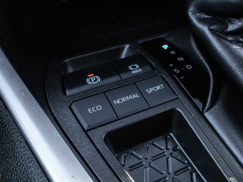 Certified 2023 Toyota RAV4 XLE image 24