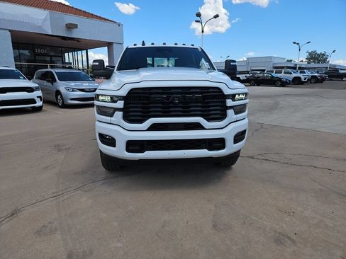 New 2026 RAM 2500 Big Horn AWD/4WD image 6