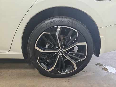 Used 2023 Nissan Altima 2.5 SR AWD/4WD image 33