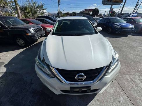 Used 2017 Nissan Altima 2.5 SL FWD image 1