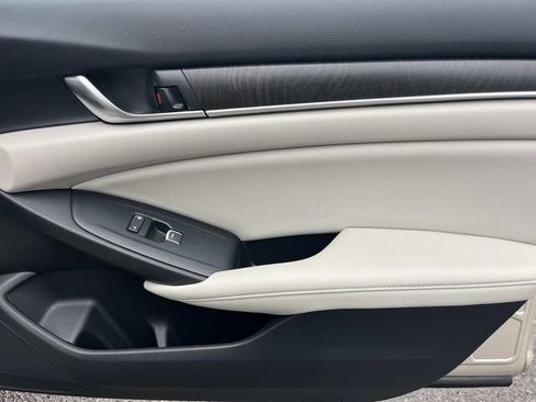 Used 2018 Honda Accord EX-L image 24