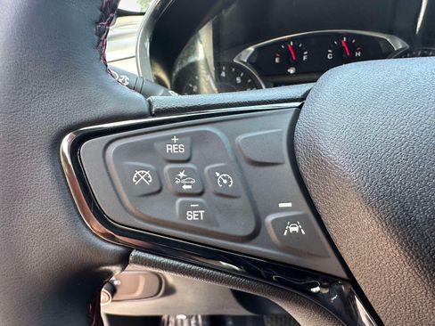 Used 2023 Chevrolet Equinox RS w/ LPO, Floor Liner Package FWD image 16