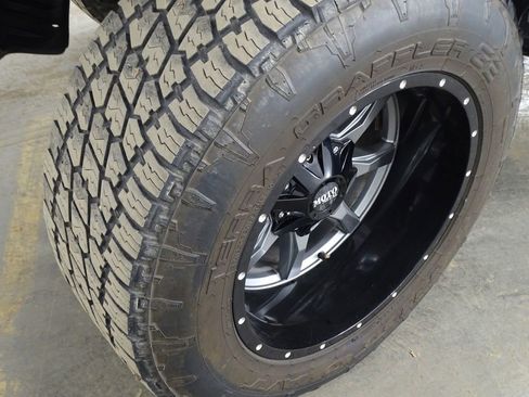 Used 2017 Jeep Wrangler Unlimited Sport w/ Quick Order Package 24S image 32