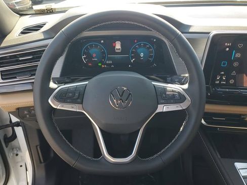 New 2026 Volkswagen Atlas Cross Sport SE FWD image 18