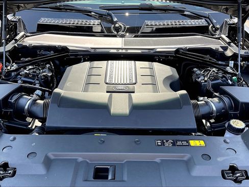 New 2026 Land Rover Defender 130 V8 AWD/4WD image 15