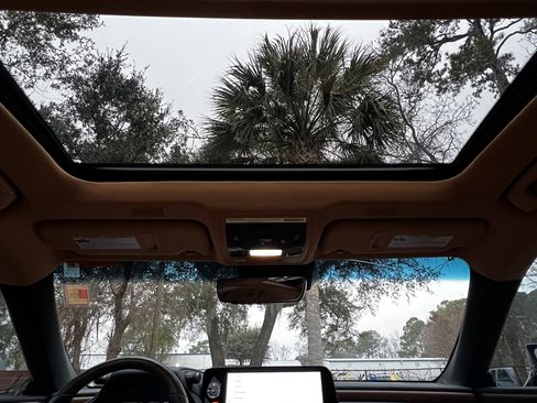 Certified 2024 Lexus ES 300h Ultra Luxury image 37