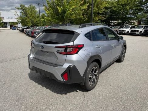 Used 2024 Subaru Crosstrek 2.0i Premium AWD/4WD image 5