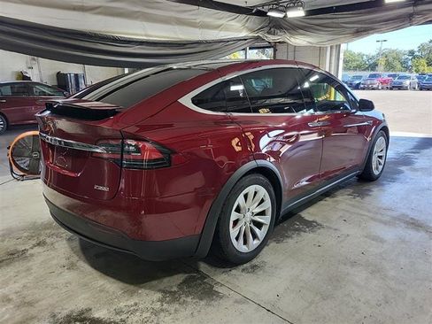 Used 2016 Tesla Model X Performance image 12