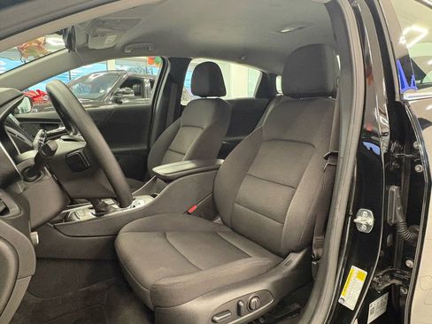 Used 2025 Chevrolet Malibu LT image 21