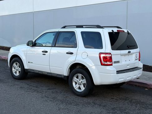 Used 2010 Ford Escape 2WD Hybrid image 4