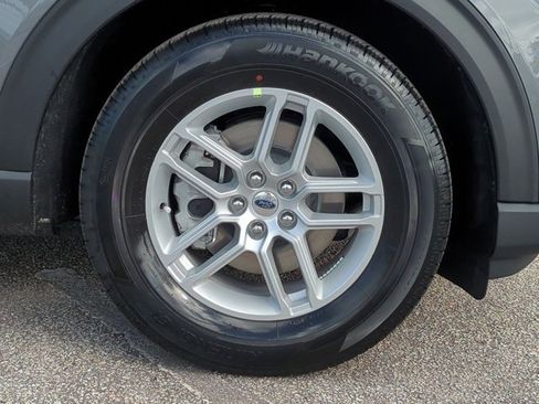 New 2026 Ford Explorer Active RWD image 11