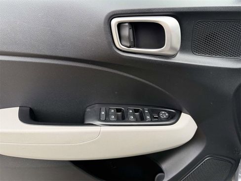 Certified 2023 Hyundai Venue SEL w/ Cargo Package image 13