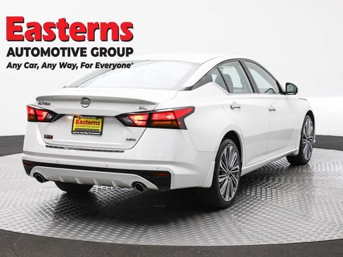 Used 2023 Nissan Altima 2.5 SL image 5
