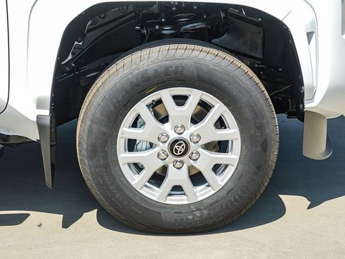 New 2026 Toyota Tacoma SR5 AWD/4WD image 11