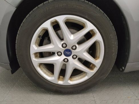 Used 2014 Ford Fusion SE FWD image 31