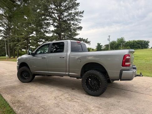 Used 2024 RAM 2500 Laramie AWD/4WD image 18