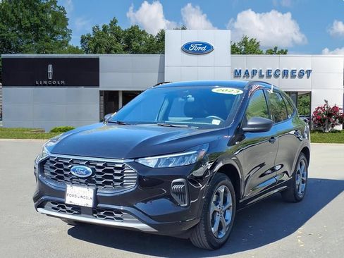 Certified 2023 Ford Escape ST-Line w/ Tech Pack #1 AWD/4WD image 2