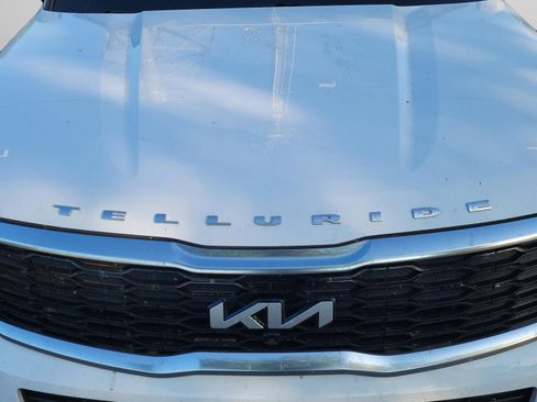 Used 2022 Kia Telluride SX w/ SX Prestige Package image 11
