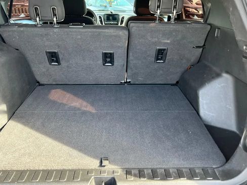Used 2020 Chevrolet Equinox LS FWD image 33