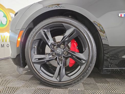 Certified 2022 Chevrolet Camaro LT w/ RS Package image 32