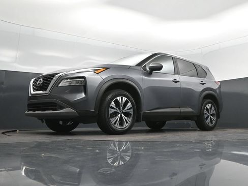 Used 2023 Nissan Rogue SV FWD image 34