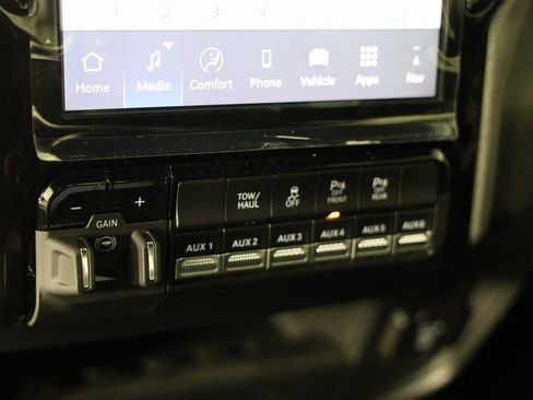 Used 2025 RAM 2500 Tradesman image 15