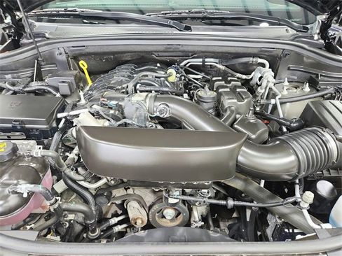 Used 2025 Dodge Durango GT w/ Trailer Tow Group IV image 17