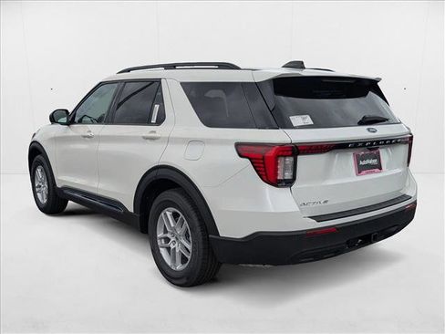 New 2025 Ford Explorer Active image 8