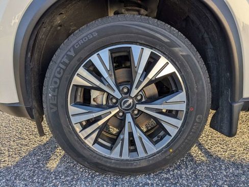 Certified 2023 Nissan Rogue SV image 12