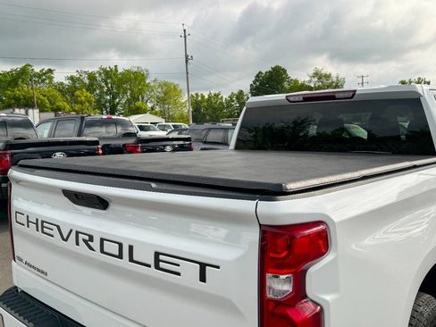 Used 2022 Chevrolet Silverado 1500 RST w/ Z71 Off-Road Package image 32