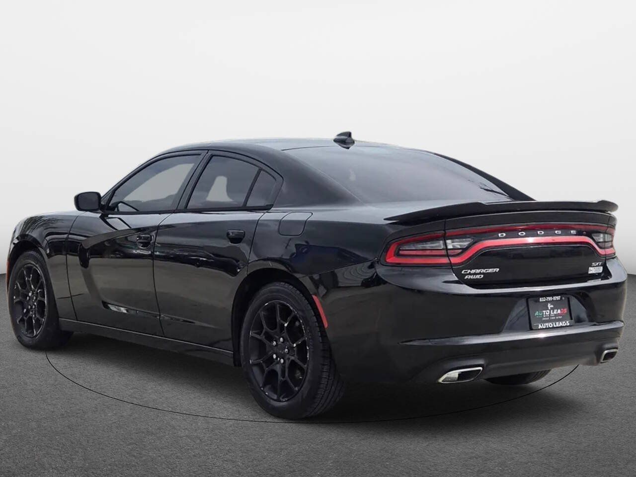 Used 2016 Dodge Charger SXT AWD/4WD image 4
