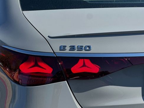 New 2025 Mercedes-Benz E 350 4MATIC Sedan image 32