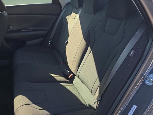 New 2026 Hyundai Elantra SE FWD image 28