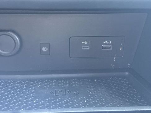 Used 2025 Nissan Pathfinder SL FWD image 27