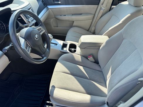 Used 2013 Subaru Outback 2.5i AWD/4WD image 5