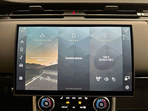 Used 2023 Land Rover Range Rover SE image 14