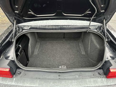 Used 2009 Dodge Challenger SRT8 w/ SRT Option Group II image 18