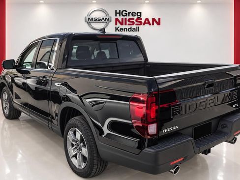 Used 2025 Honda Ridgeline RTL image 2
