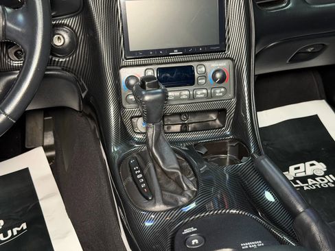 Used 2002 Chevrolet Corvette Coupe w/ Preferred Equipment Group2 image 18