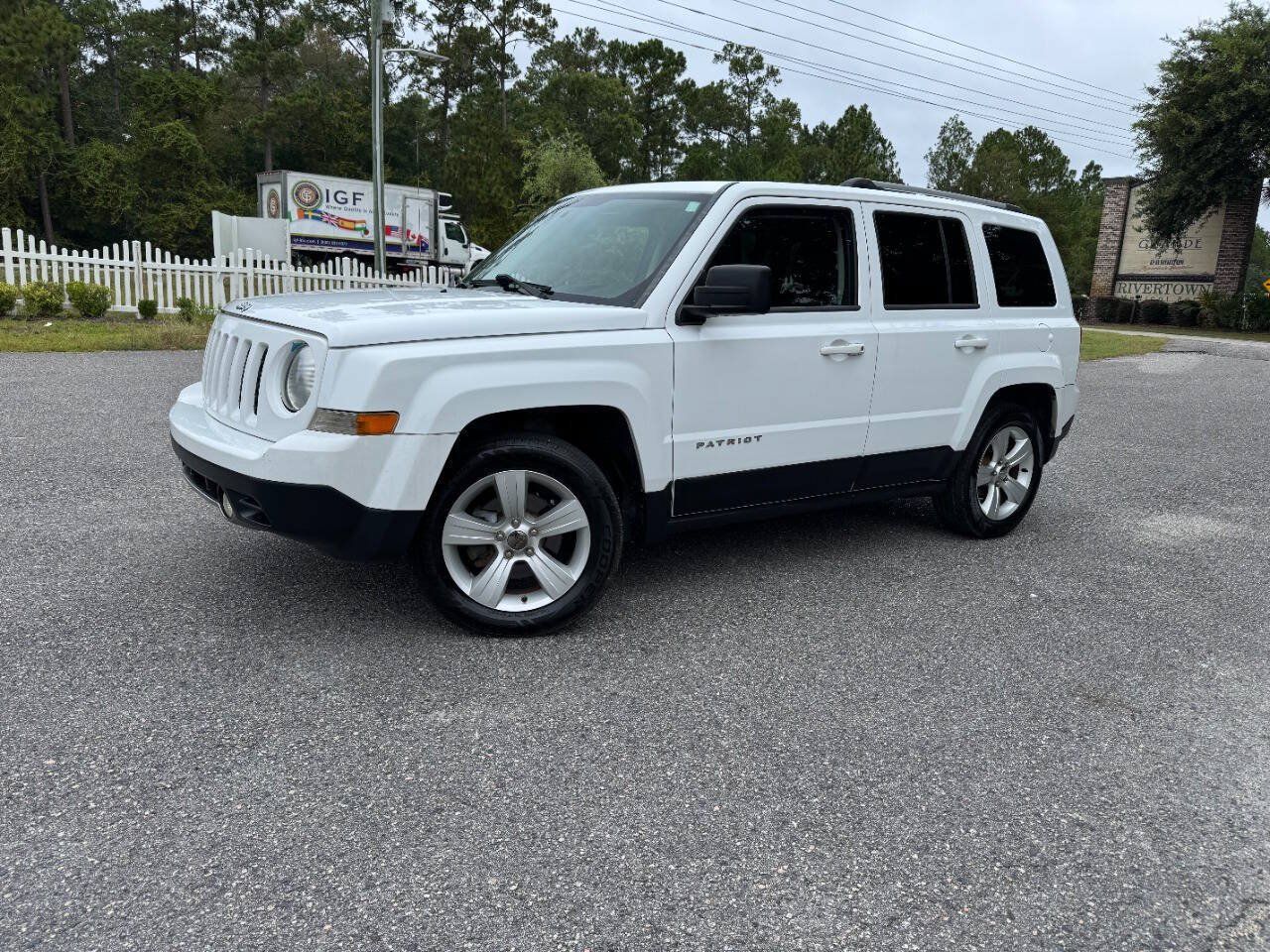Used 2014 Jeep Patriot Limited FWD image 29