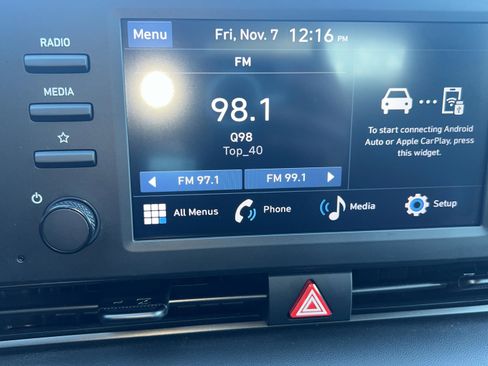 Certified 2025 Hyundai Elantra Sport image 14