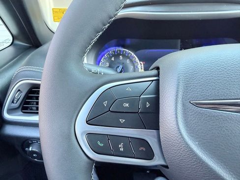 New 2026 Chrysler Pacifica Select image 11