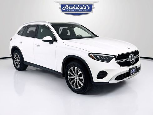 Used 2024 Mercedes-Benz GLC 300 4MATIC image 1