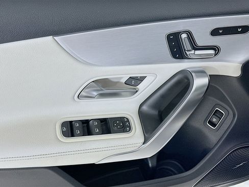 Used 2021 Mercedes-Benz A 35 AMG 4MATIC image 19