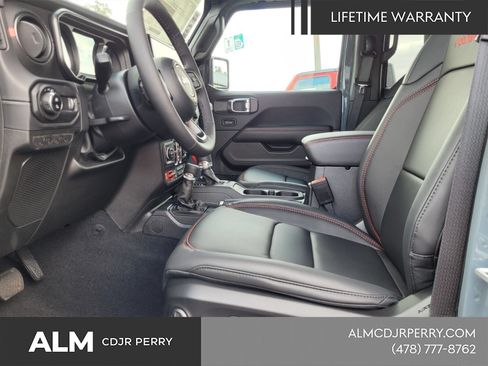 New 2025 Jeep Gladiator Rubicon w/ Safety Group AWD/4WD image 3